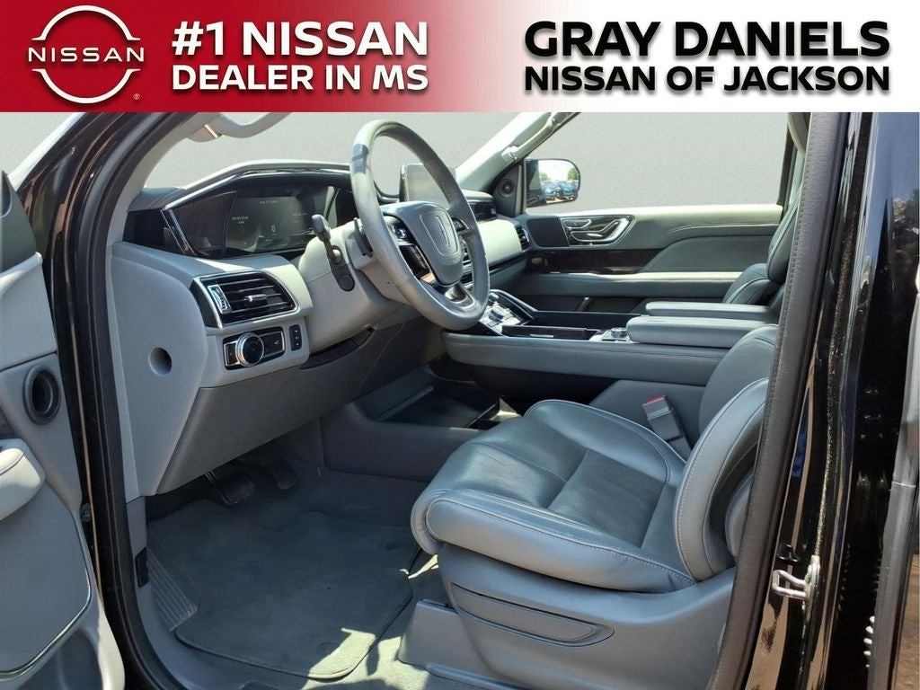 2019 Lincoln Navigator L Select