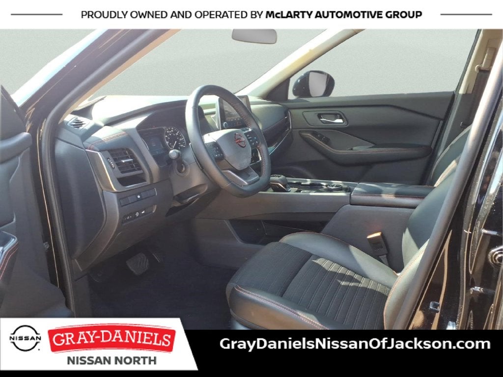 2025 Nissan Rogue Rock Creek