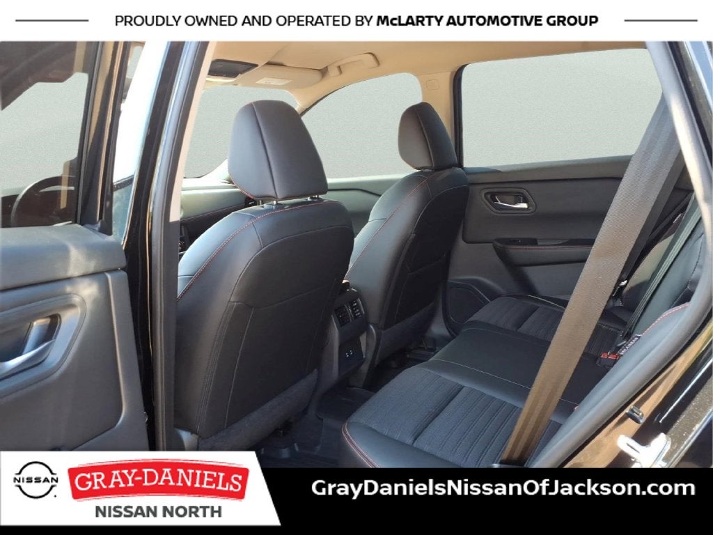 2025 Nissan Rogue Rock Creek
