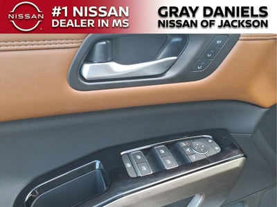 2025 Nissan Pathfinder Platinum