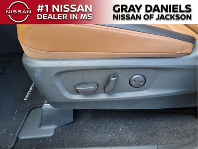 2025 Nissan Pathfinder Platinum