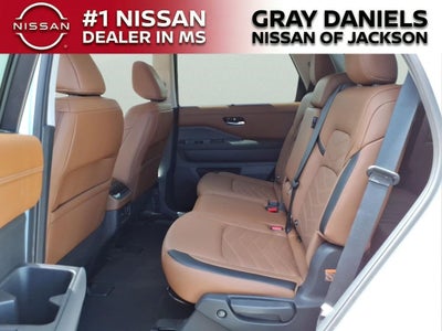 2025 Nissan Pathfinder Platinum