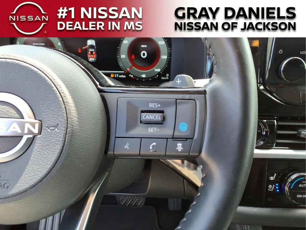 2025 Nissan Pathfinder Platinum