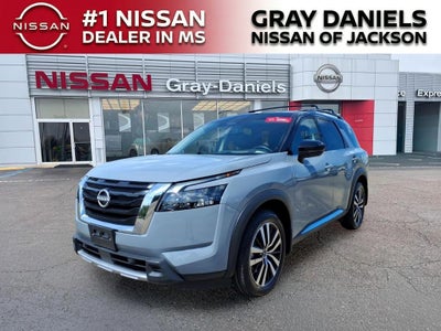 2025 Nissan Pathfinder Platinum