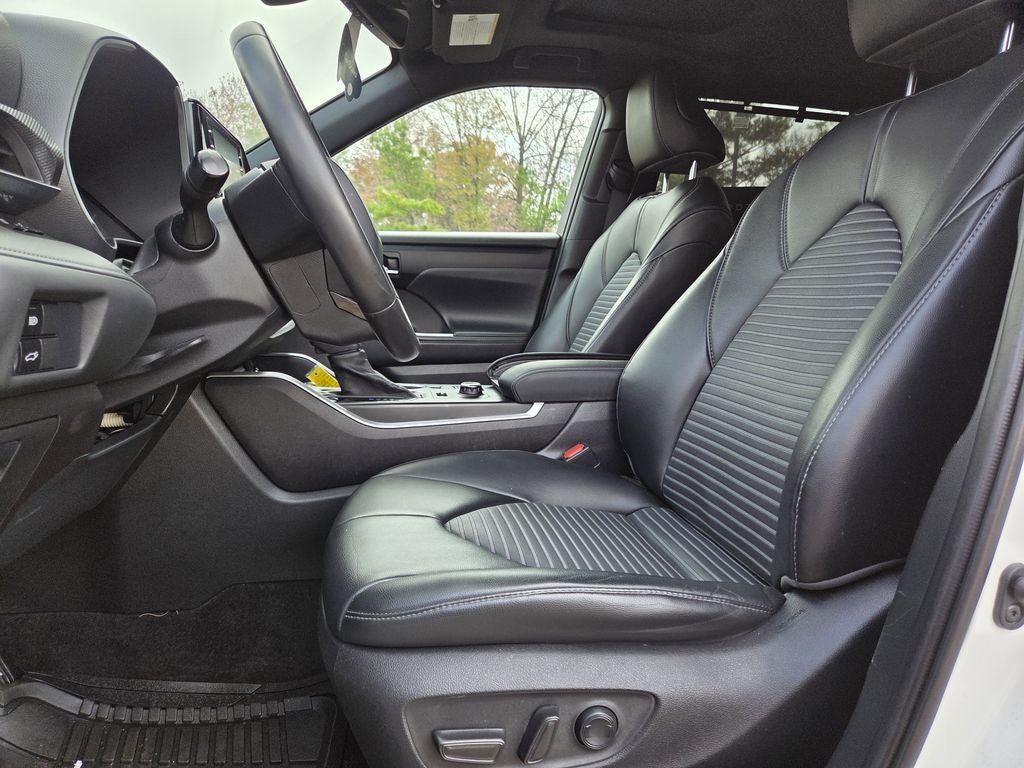 2021 Toyota Highlander XSE