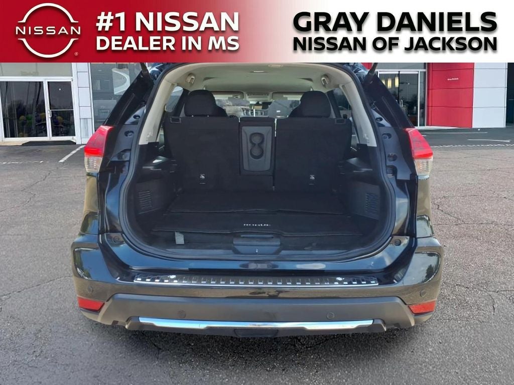 2020 Nissan Rogue SV