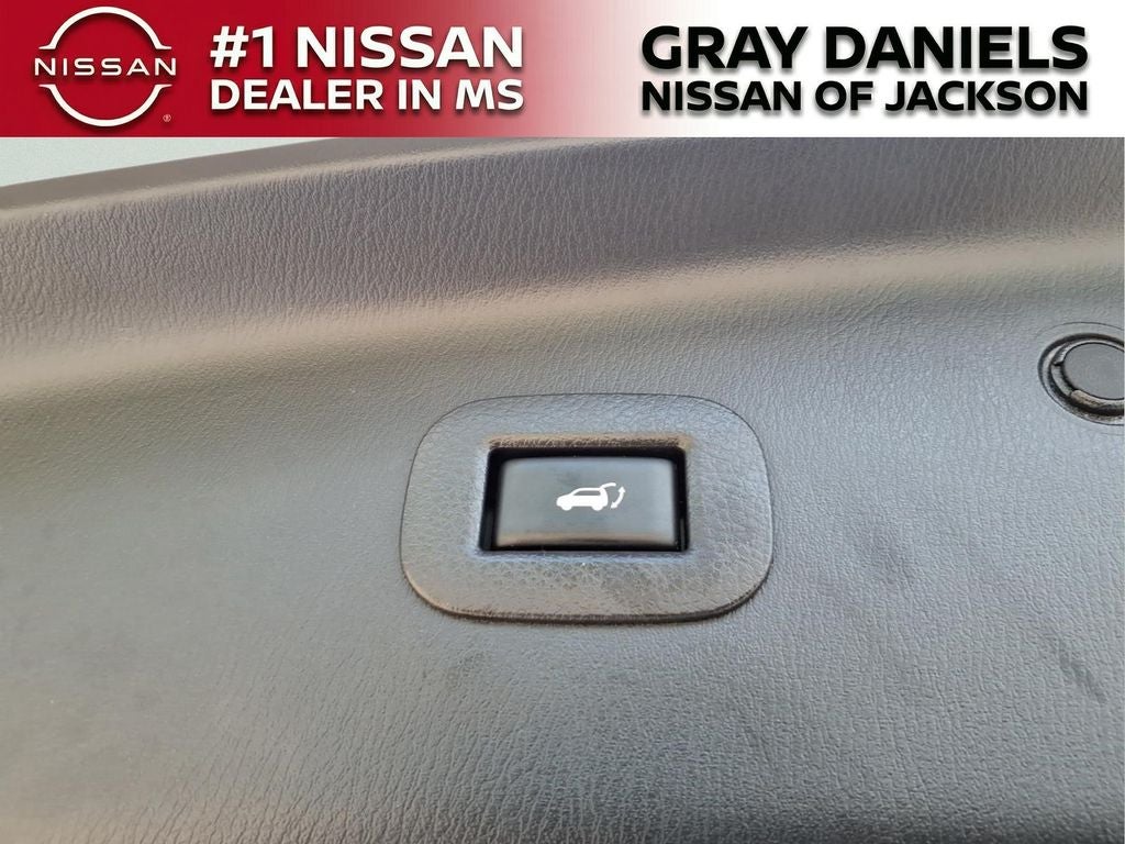 2017 Nissan Armada SL