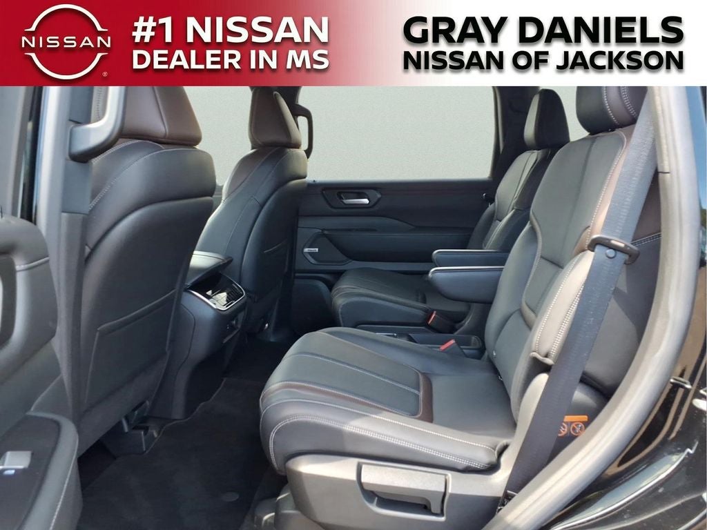 2025 Nissan Armada SL