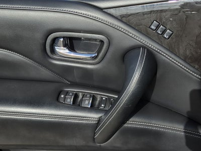 2024 INFINITI QX80 LUXE