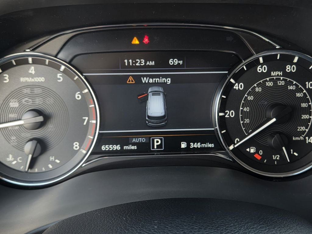 2024 INFINITI QX80 LUXE