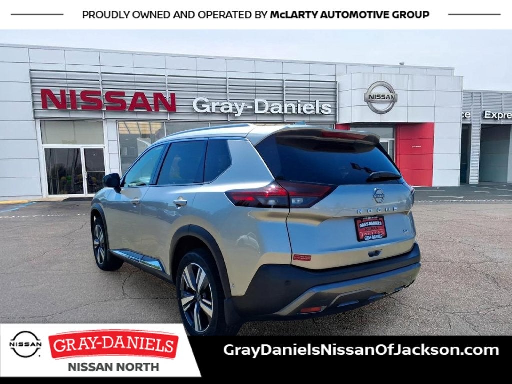 2023 Nissan Rogue SL