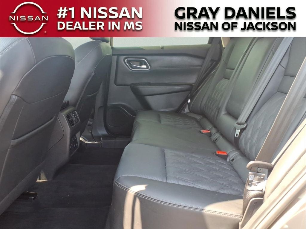 2025 Nissan Rogue Platinum