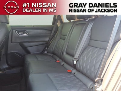 2025 Nissan Rogue Platinum