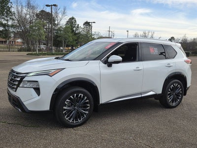 2025 Nissan Rogue Platinum