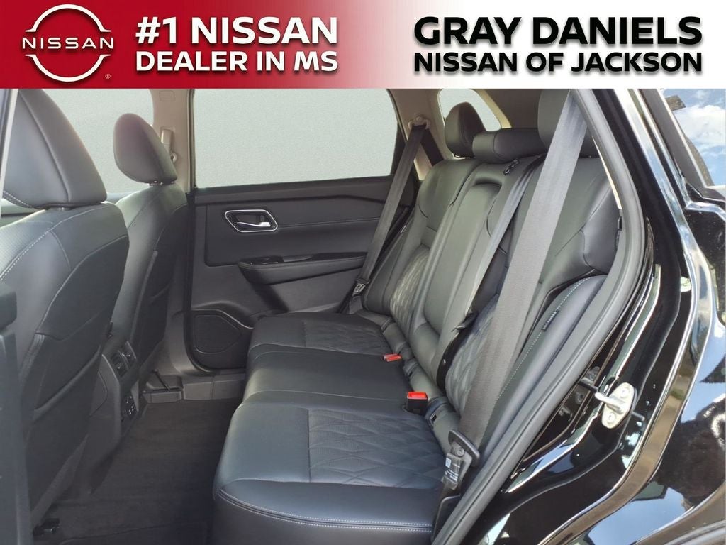 2025 Nissan Rogue Platinum