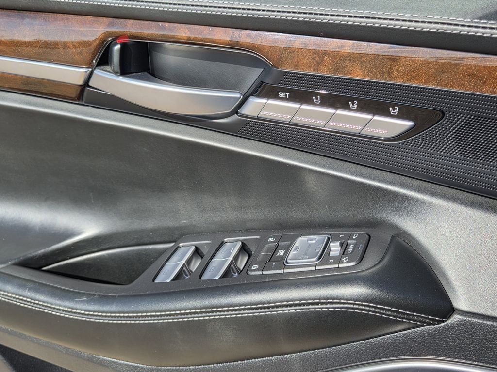 2018 Genesis G90 3.3T Premium