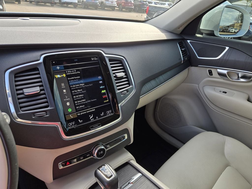 2020 Volvo XC90 T5 Momentum
