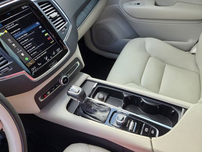 2020 Volvo XC90 T5 Momentum
