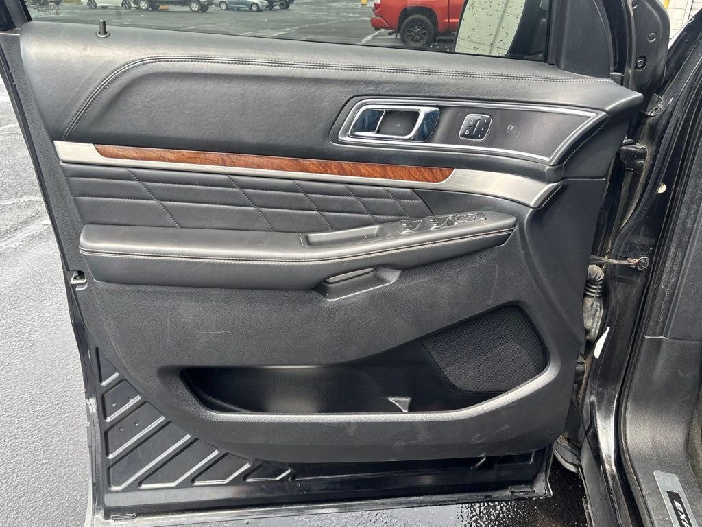 2016 Ford Explorer Platinum