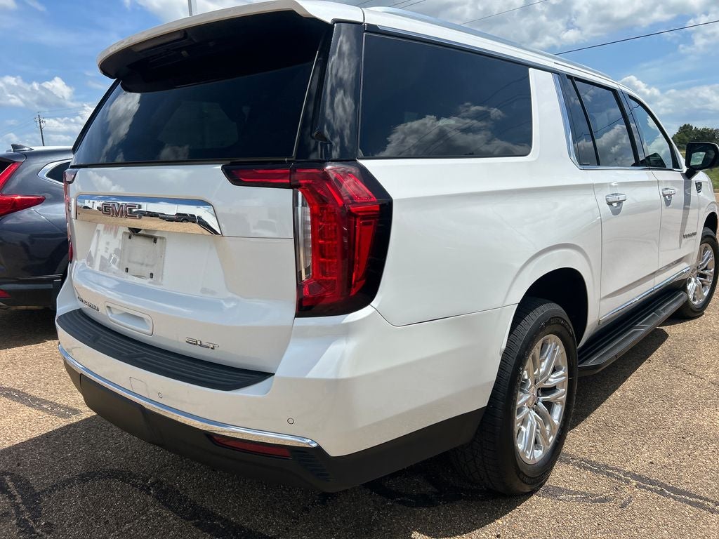2022 GMC Yukon XL SLT