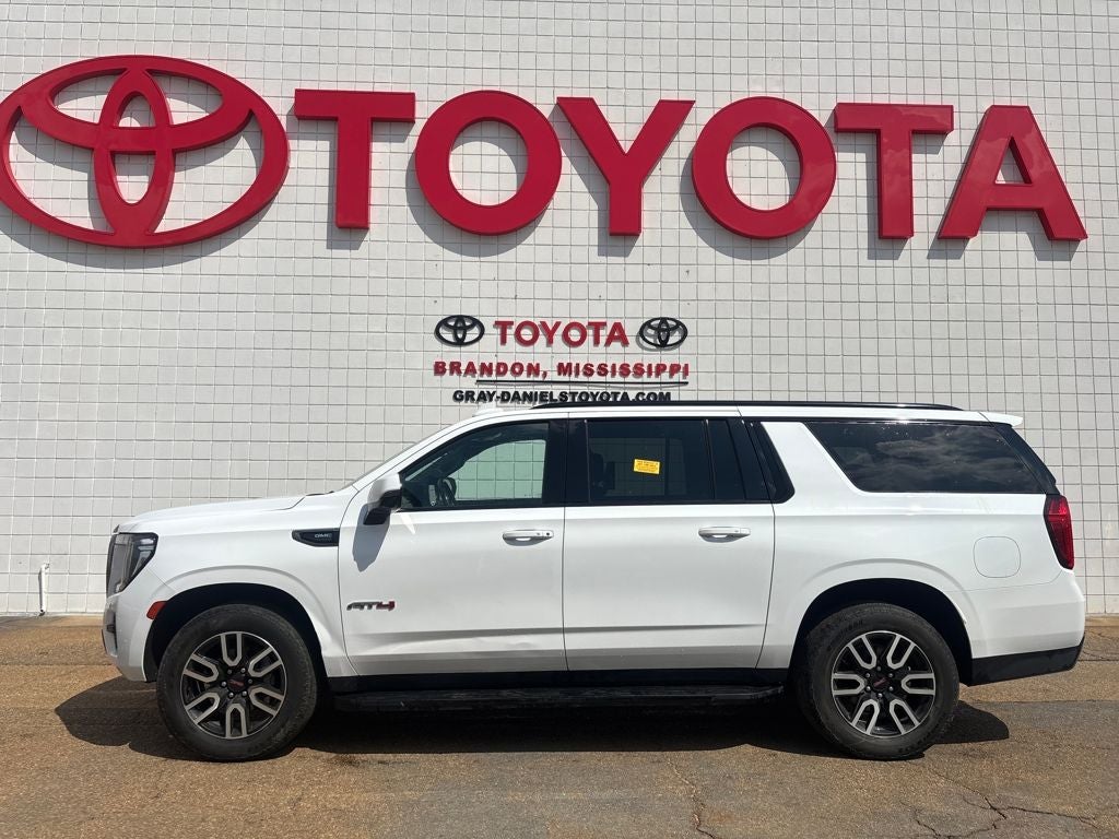 2021 GMC Yukon XL AT4