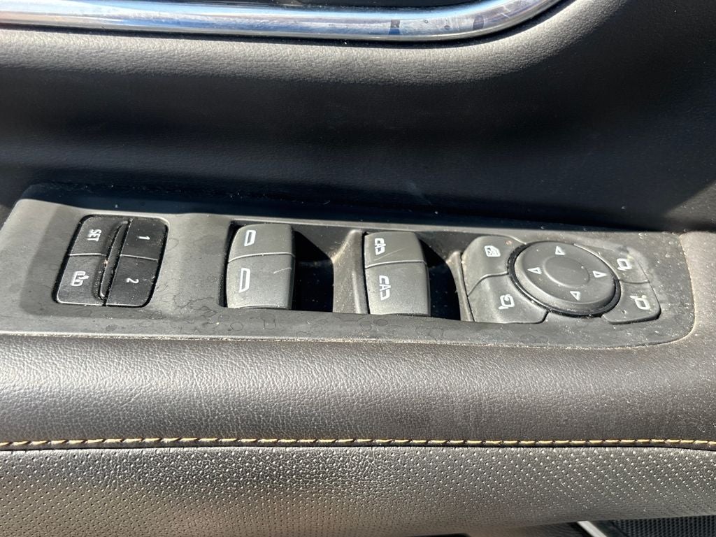 2021 GMC Yukon XL AT4