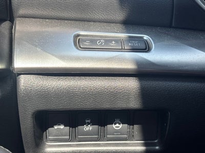 2017 Nissan Maxima SR