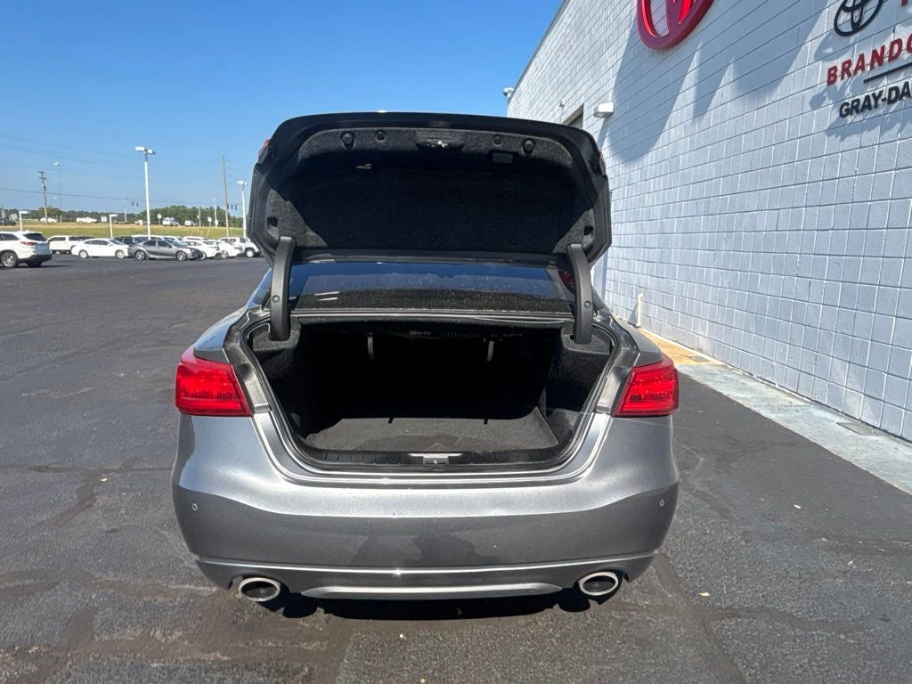 2017 Nissan Maxima SR