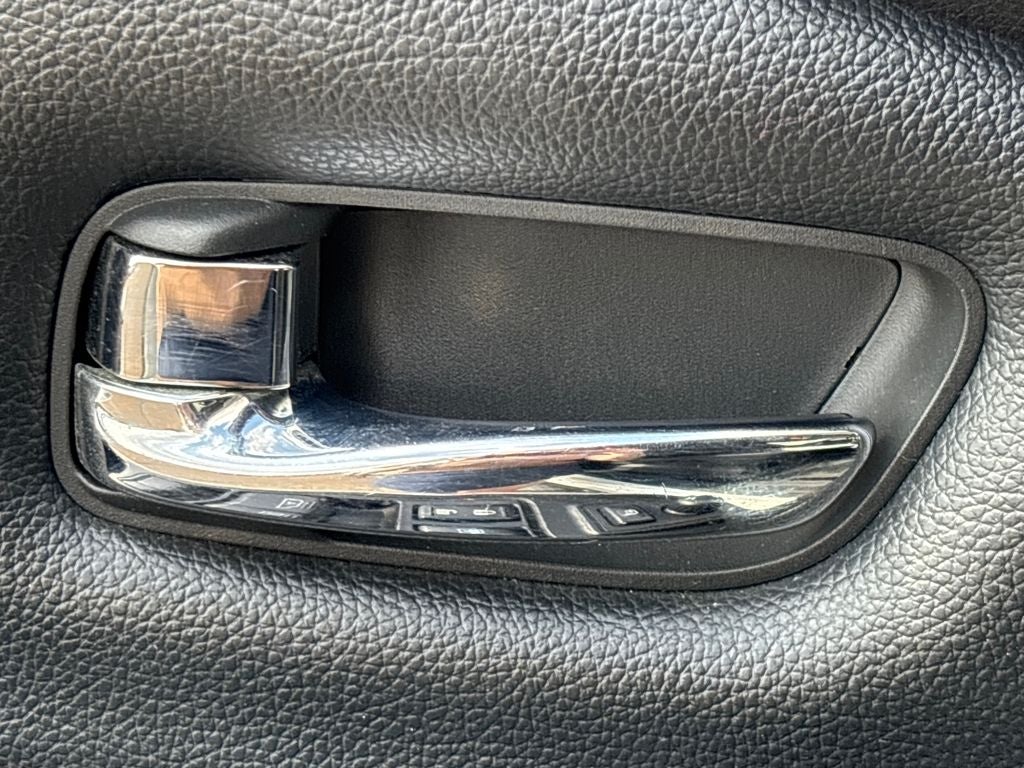 2018 Nissan Titan SL