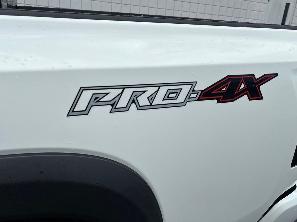 2022 Nissan Frontier PRO-4X