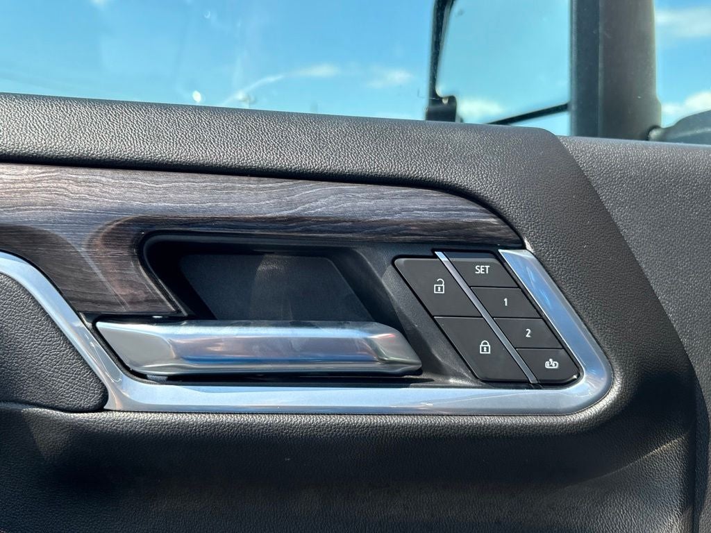 2025 Chevrolet Silverado 2500HD LTZ