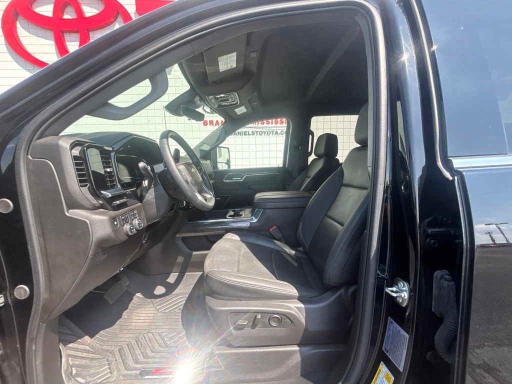 2025 Chevrolet Silverado 2500HD LTZ
