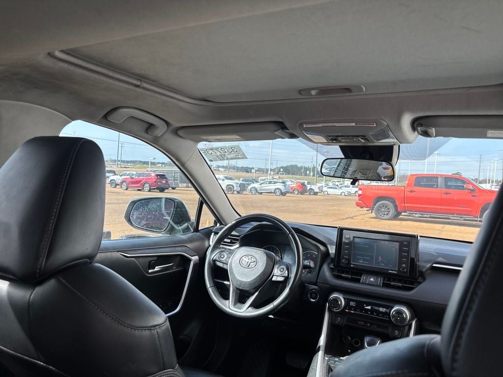 2020 Toyota RAV4 XLE Premium