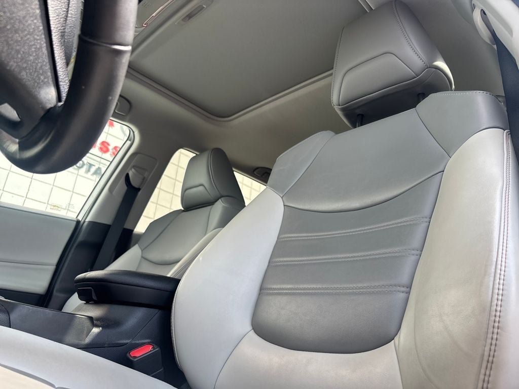 2019 Toyota RAV4 XLE Premium