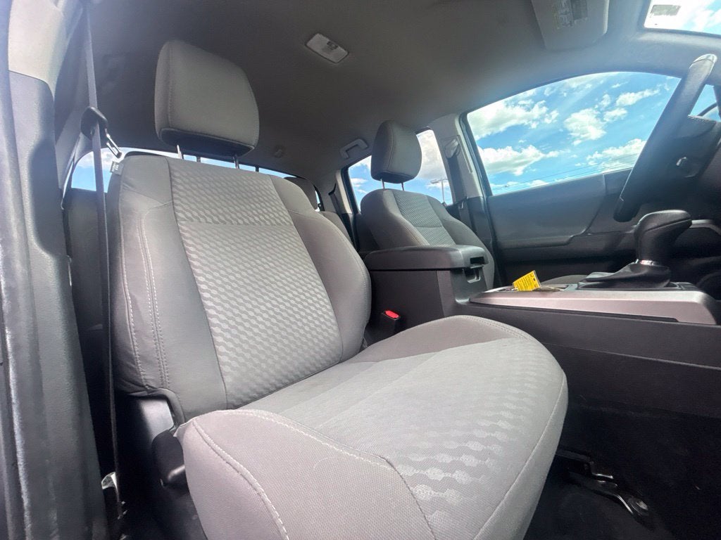 2022 Toyota Tacoma SR5 V6