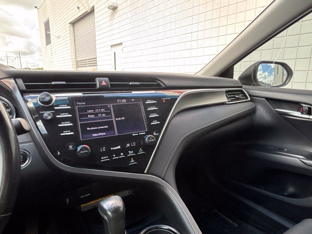 2018 Toyota Camry SE