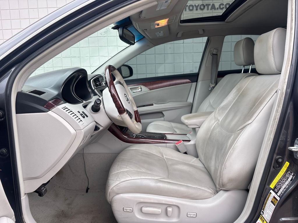 2012 Toyota Avalon Limited