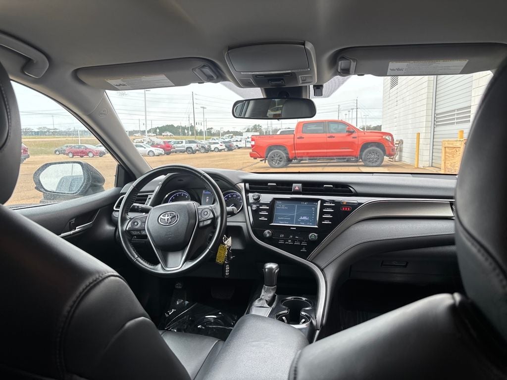 2020 Toyota Camry SE