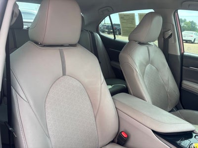 2020 Toyota Camry XSE