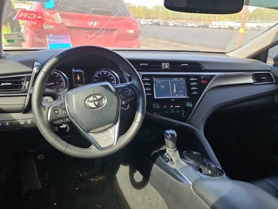 2020 Toyota Camry SE