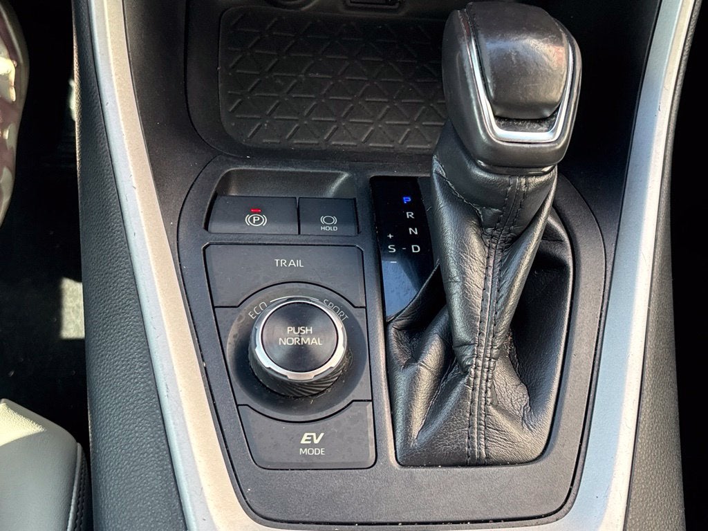 2021 Toyota RAV4 Hybrid XLE Premium