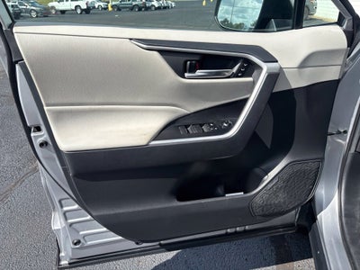 2021 Toyota RAV4 Hybrid XLE Premium