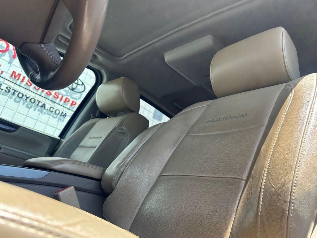 2014 Nissan Armada Platinum