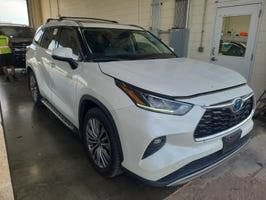 2021 Toyota Highlander Hybrid Platinum