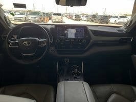2021 Toyota Highlander Hybrid Platinum
