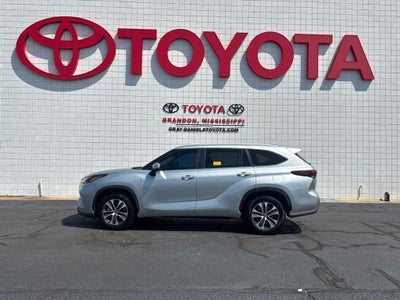 2024 Toyota Highlander XLE