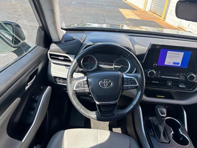 2023 Toyota Highlander XLE