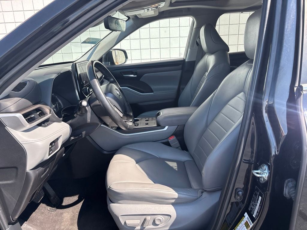 2023 Toyota Highlander XLE