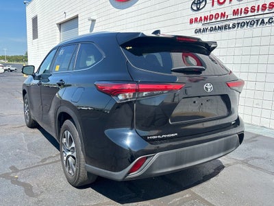 2023 Toyota Highlander XLE