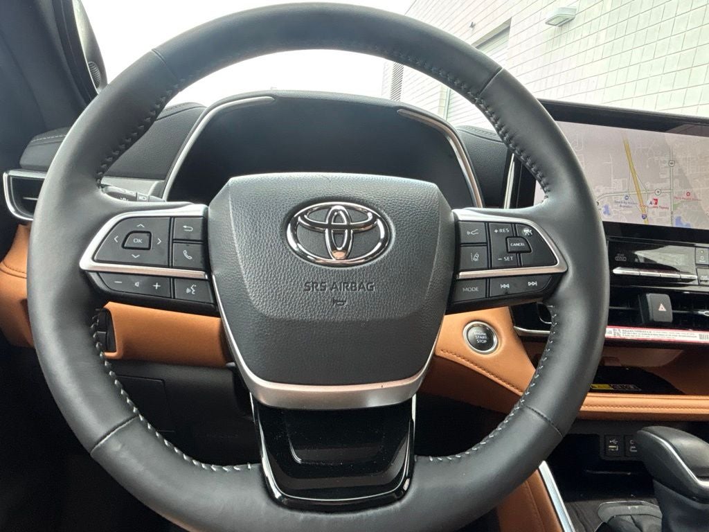 2025 Toyota Highlander Platinum